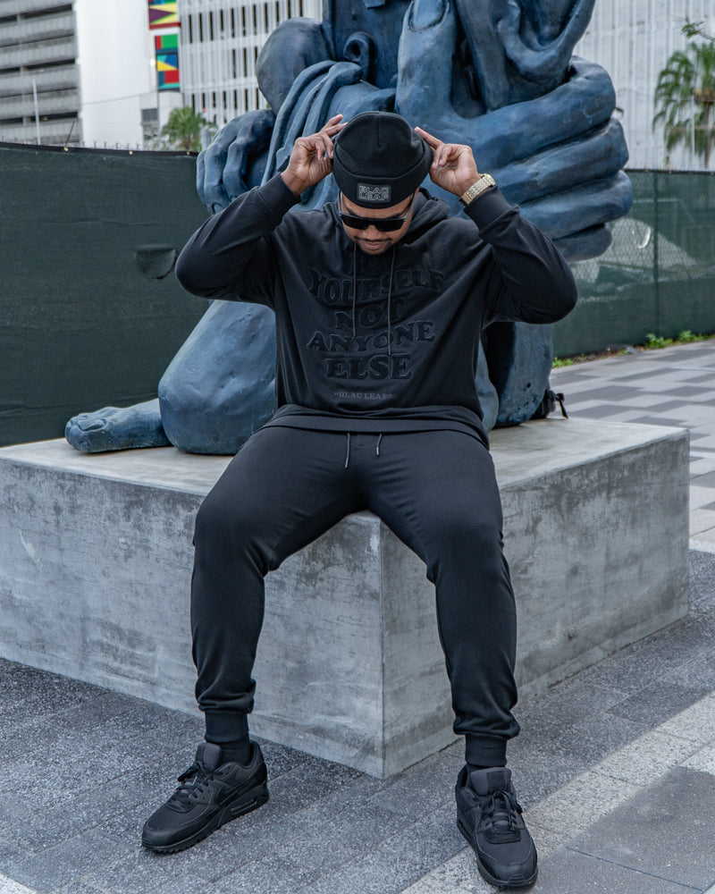Back To Black Embroidery Knit Jogger