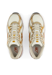 New Balance 740 White/Cinnamon