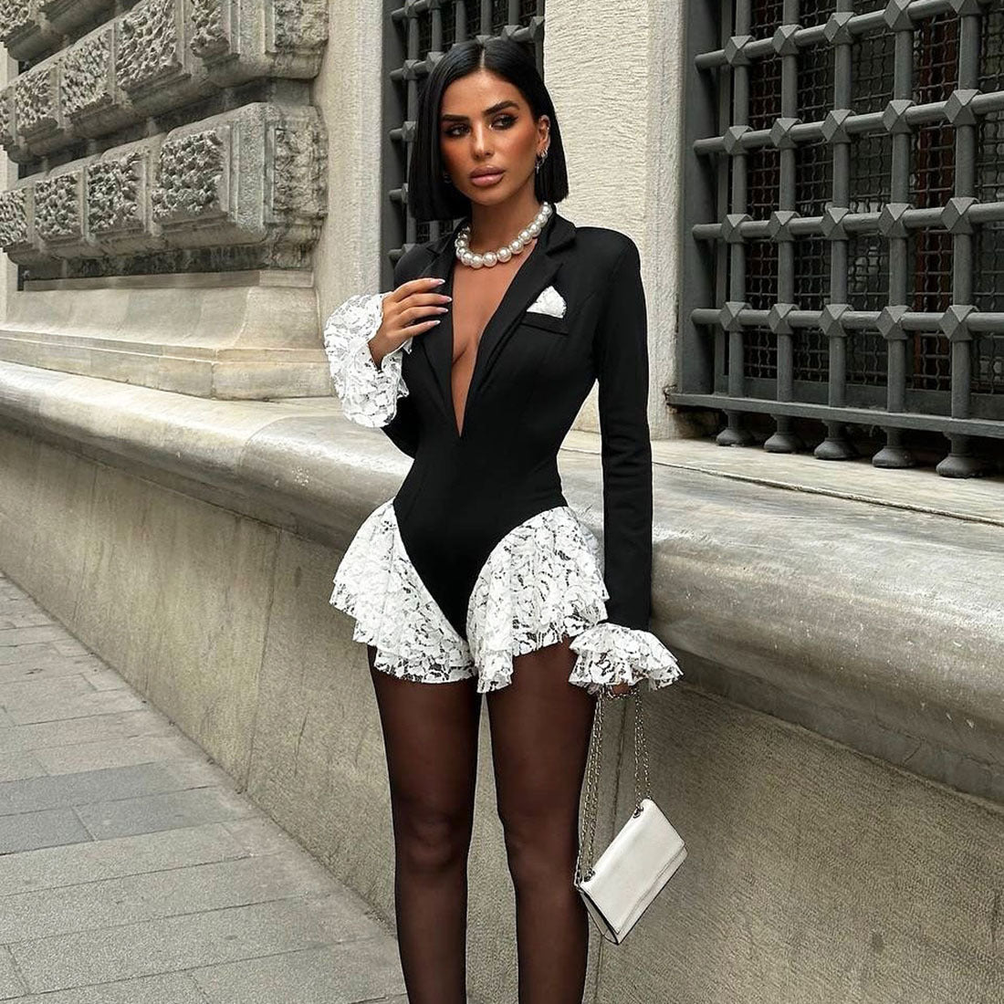 Deep V Neck Long Sleeve Lace Patchwork Romper XEF K25K86130