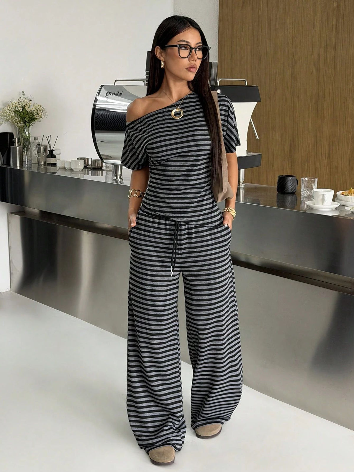 Plus Size Stripe Slash Shoulder Top Wide Leg Pants Suit GAWE 6738