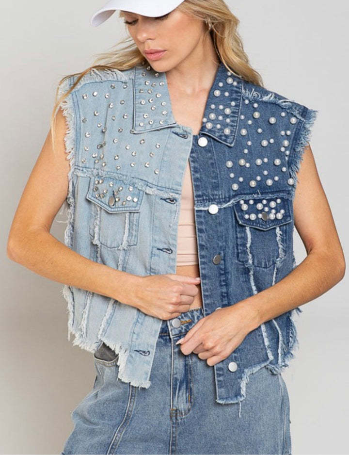 Spliced Beaded Loose fitting Denim Jacket GYAN 3285