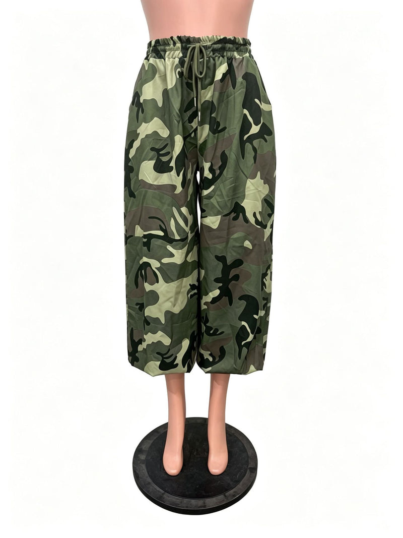Loose Camouflage Print Pants BGN 370