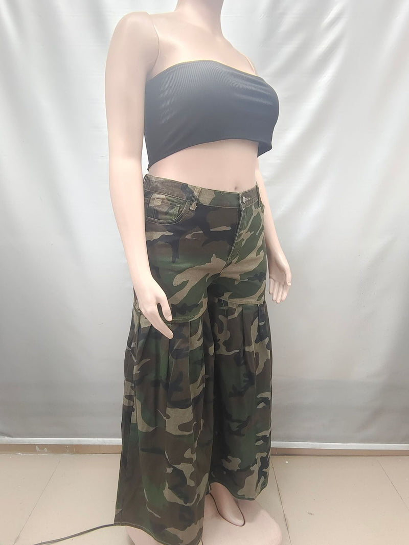 Plus Size Camouflage Print Wide Leg Jeans GAKF 60602