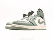 NIKE AIR JORDAN MID