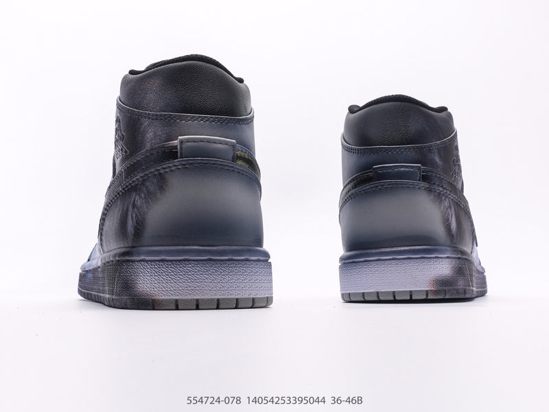 AIR JORDAN MID