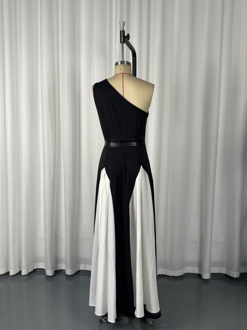 Single Shoulder Contrast Color Split Maxi Dress GWDS 260404