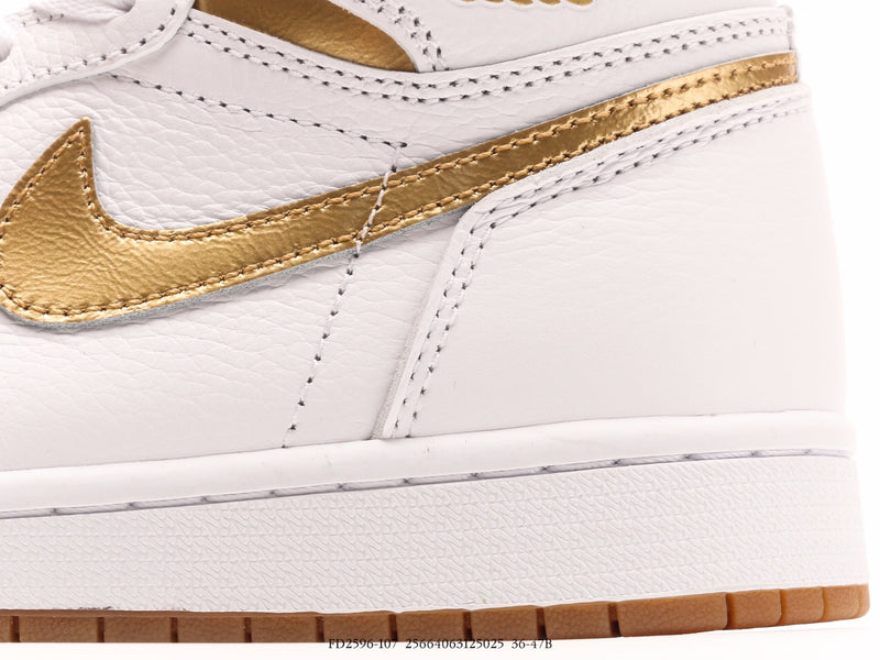 Air Jordan High OG Metallic Gold 36 36