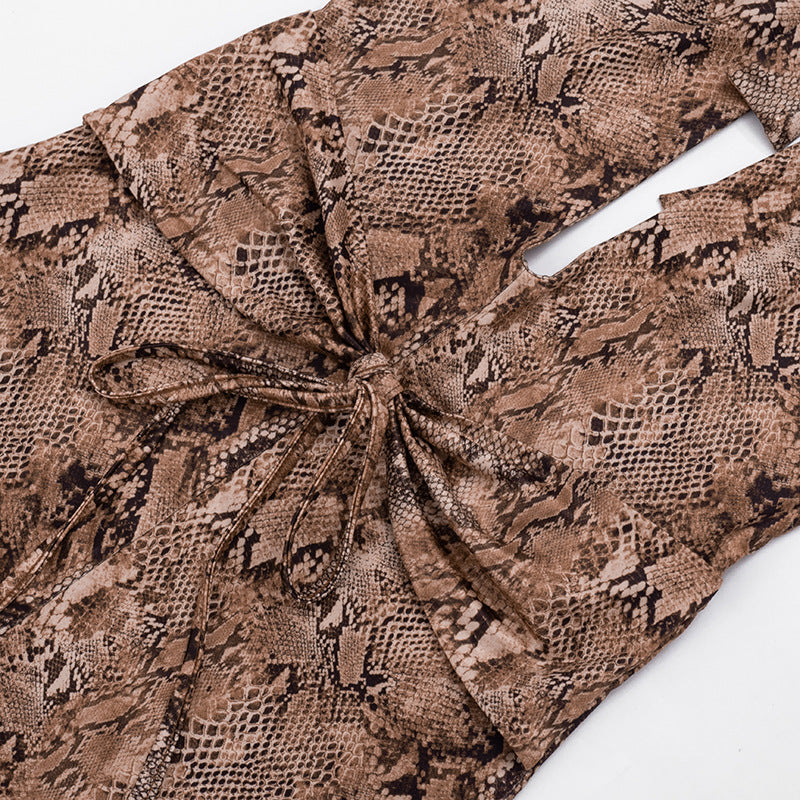 Deep V Neck Snake Print Backless Romper GDSF D26RP009