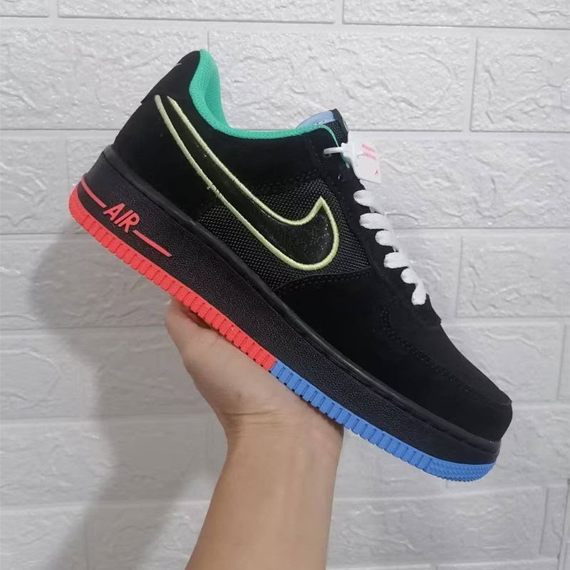 Nike Low Top 21